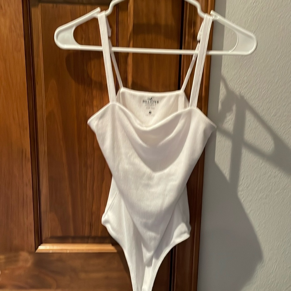 Hollister White Bodysuit - Good Used Condition - Some Piling - Small - Shelf Bra - Picture 1 of 5